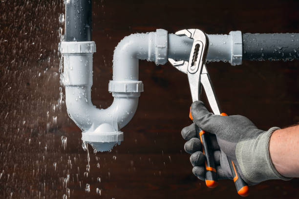 Professional Leak Detection technician working in Easton, CT